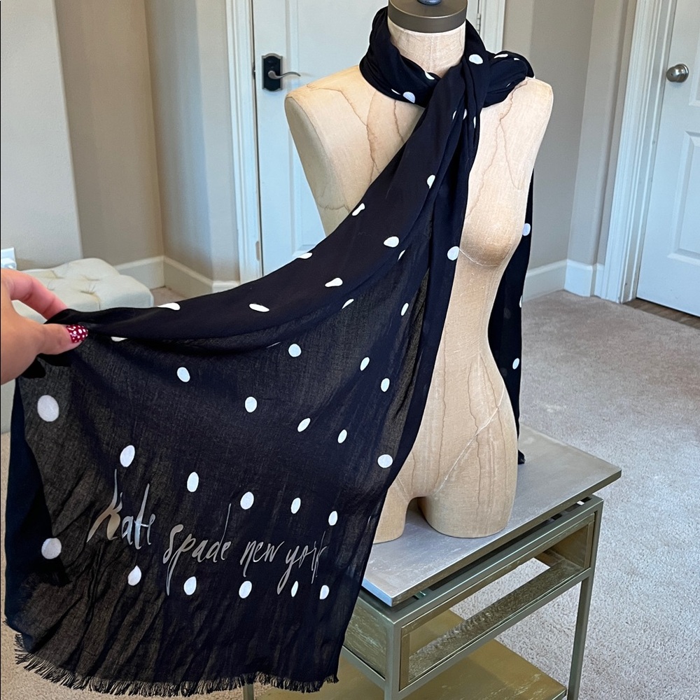 NWT Kate Spade Celebration Dot Oblong Black Ground Scarf 🎁 🖤
